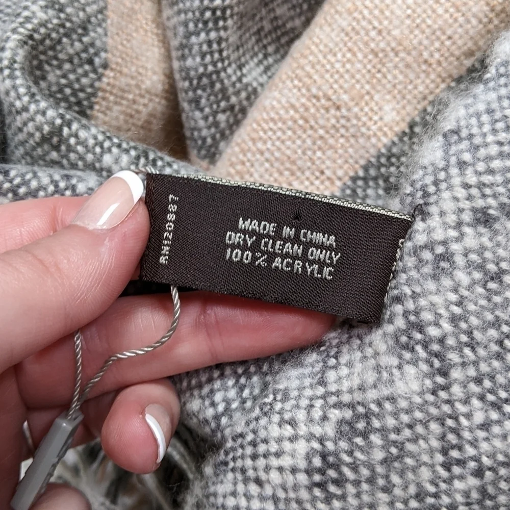 New Eyeful 100% Acrylic Knit Striped Tassel End Scarf/Shawl in Grey Neutral‎